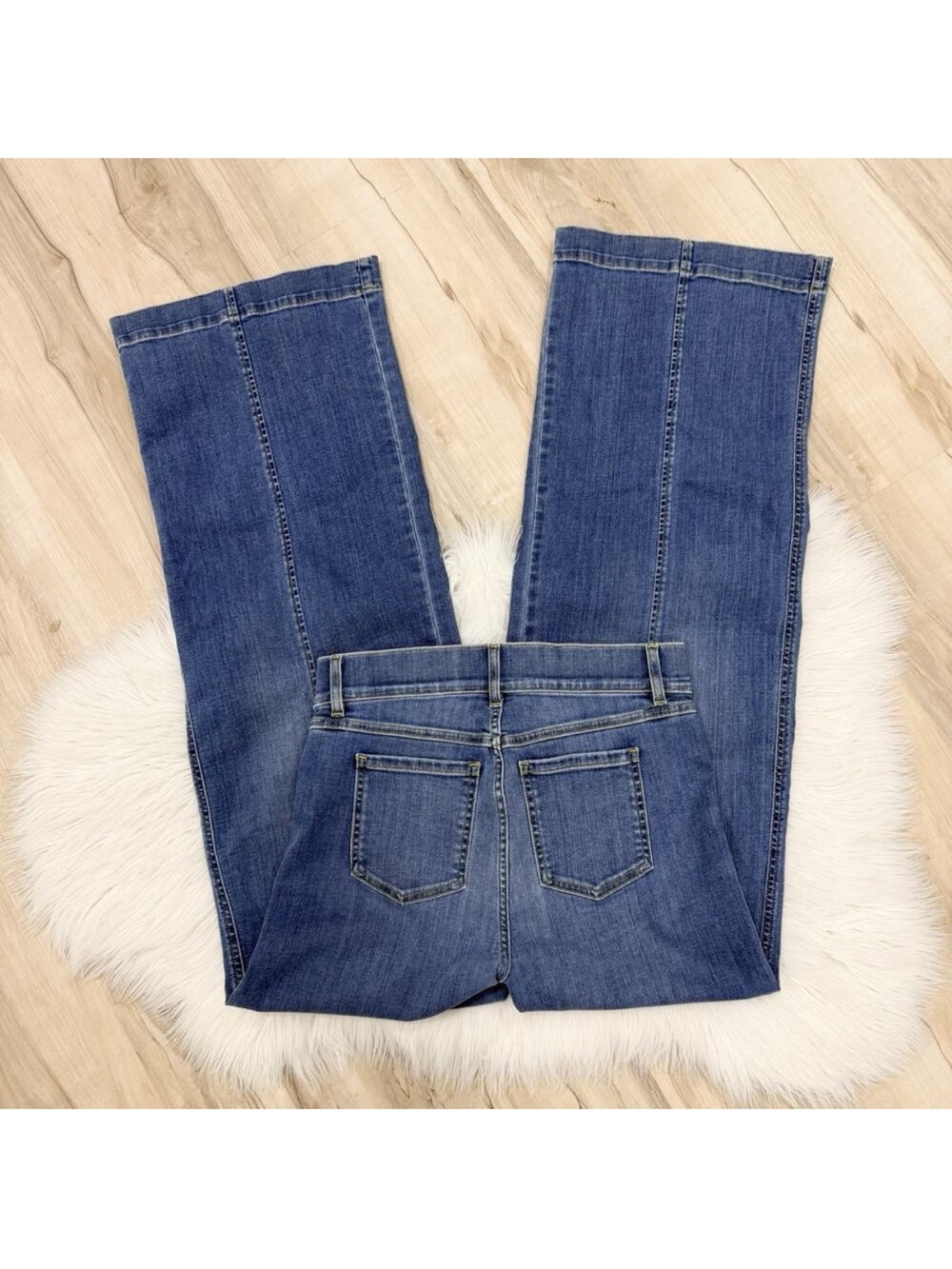 Spanx Seamed Front Wide Leg Jeans in Vintage Indigo Wash Size M MM981 - Picture 3 of 3